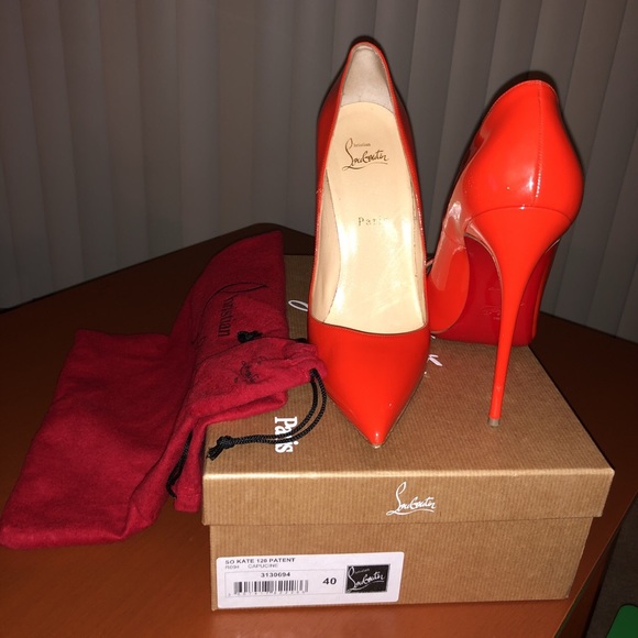 Capucine Christian Louboutin - Picture 2 of 4